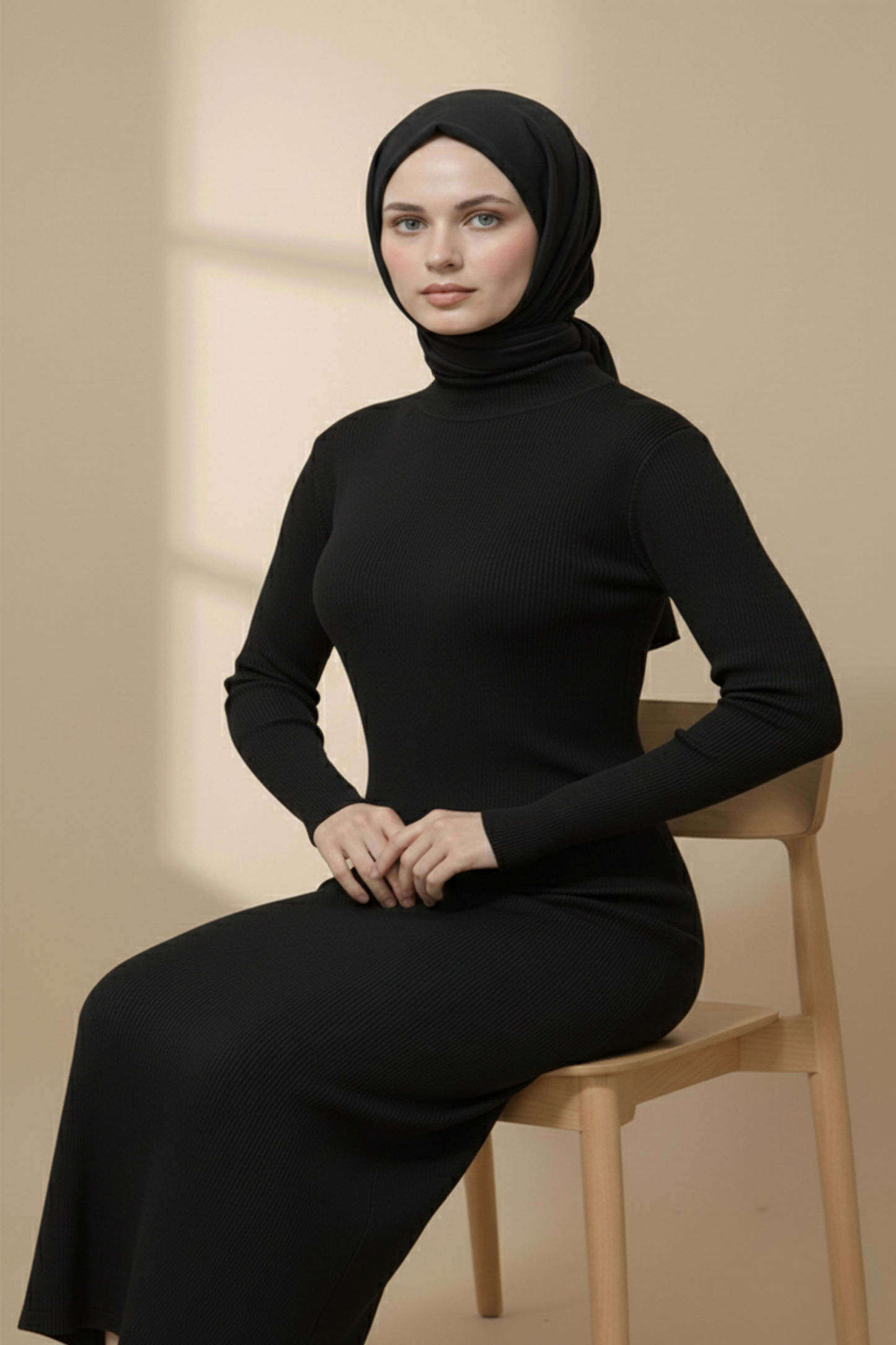 Balıkçı Yaka Siyah Uzun Elbise Tesettür