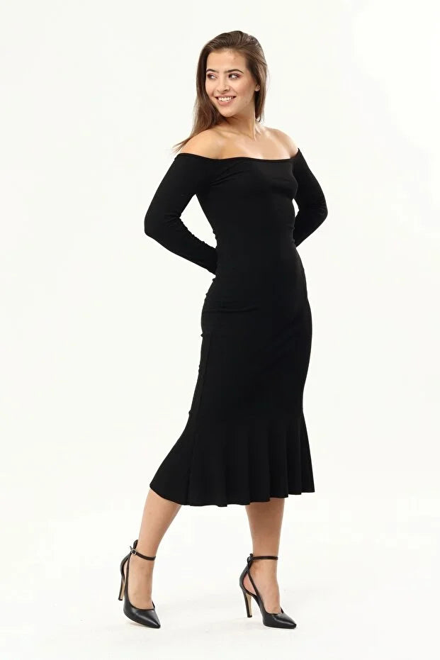 Kadın Siyah Omuzlar Açık Eteği Volanlı Elbise