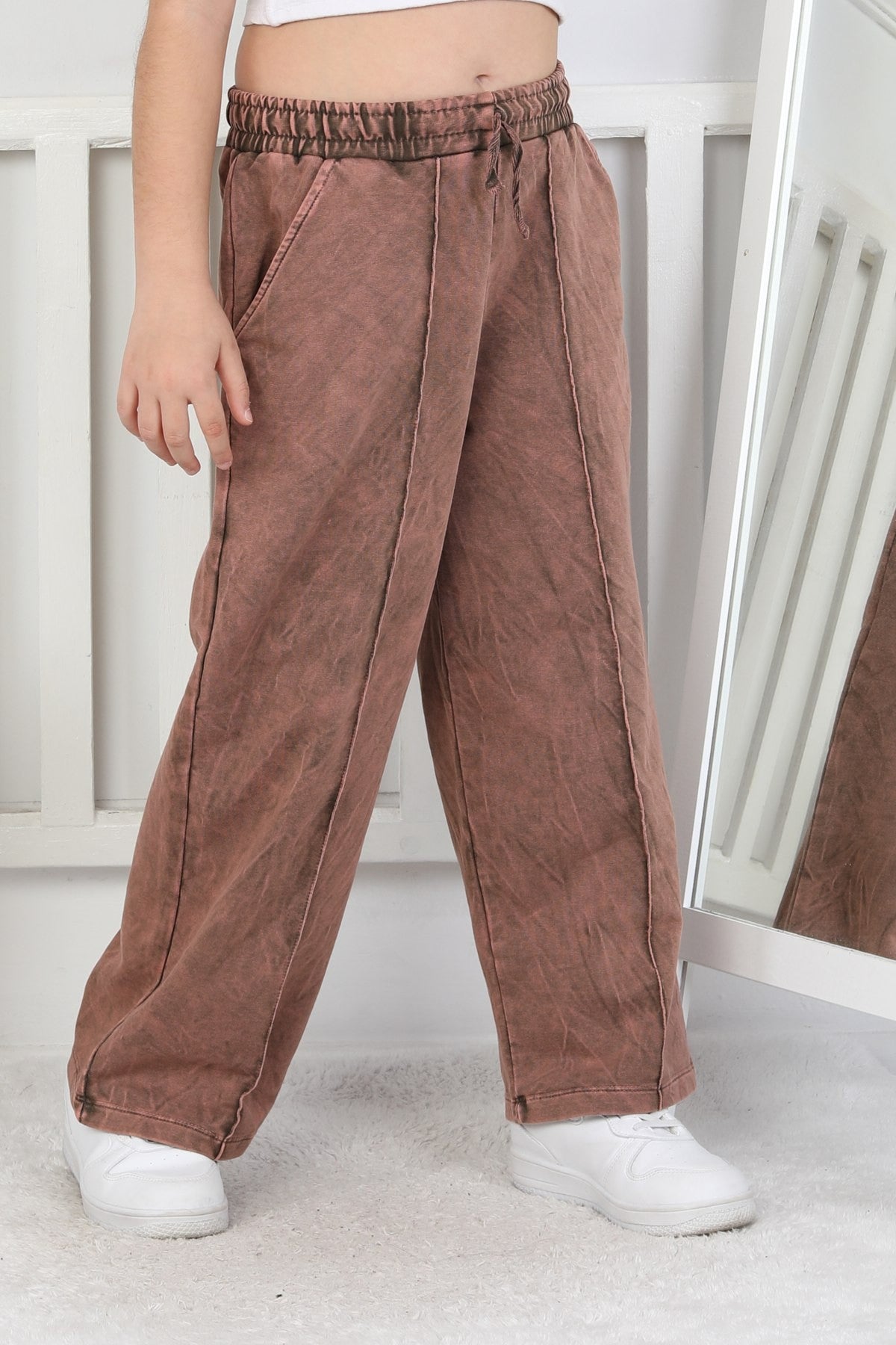 İki İplik Önü Çizgi Detaylı Yıkamalı Kız Çocuk Eşofman Altı