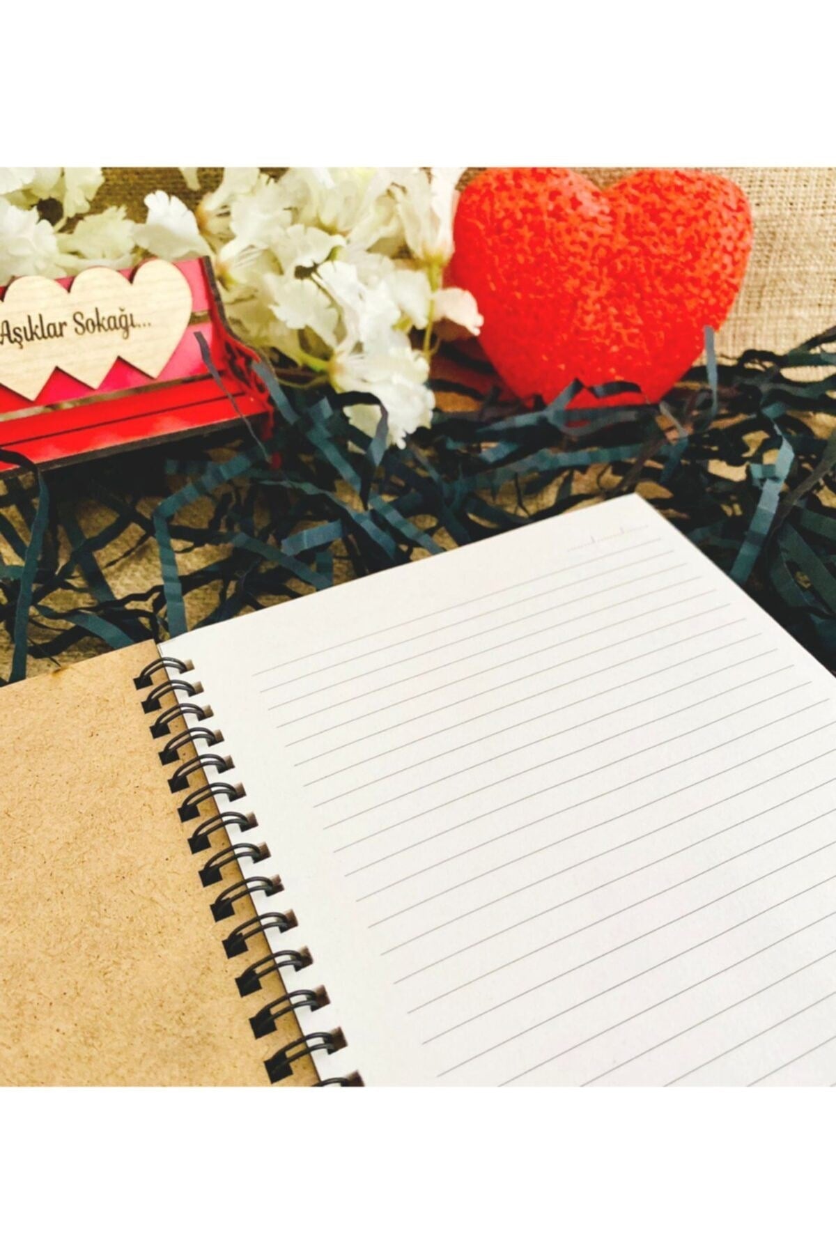 Çiçek Harf Baskılı Ahşap Defter Kalem Seti - Beyaz