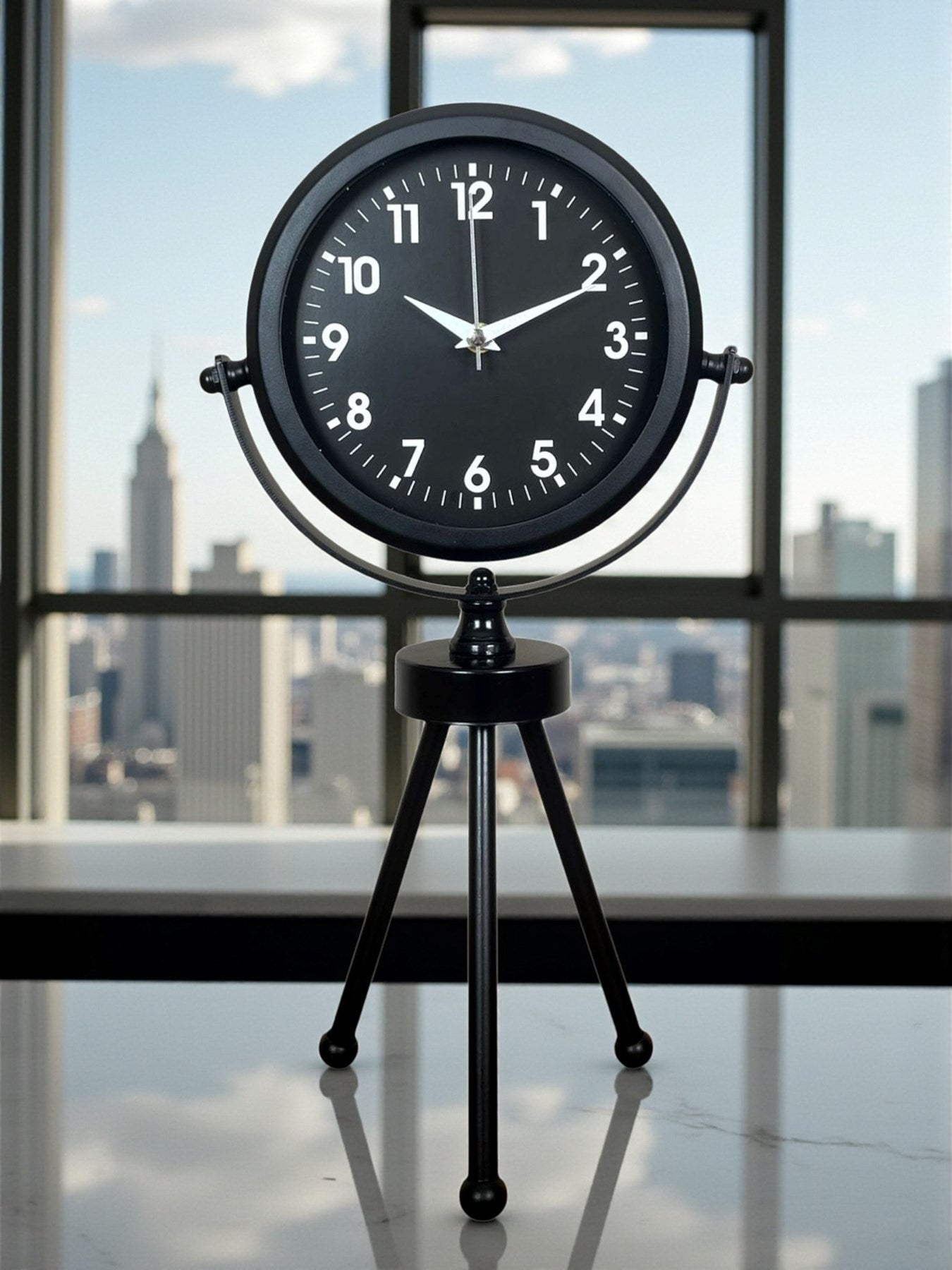 Zentime Siyah Zarif Üç Ayaklı Masa Saati