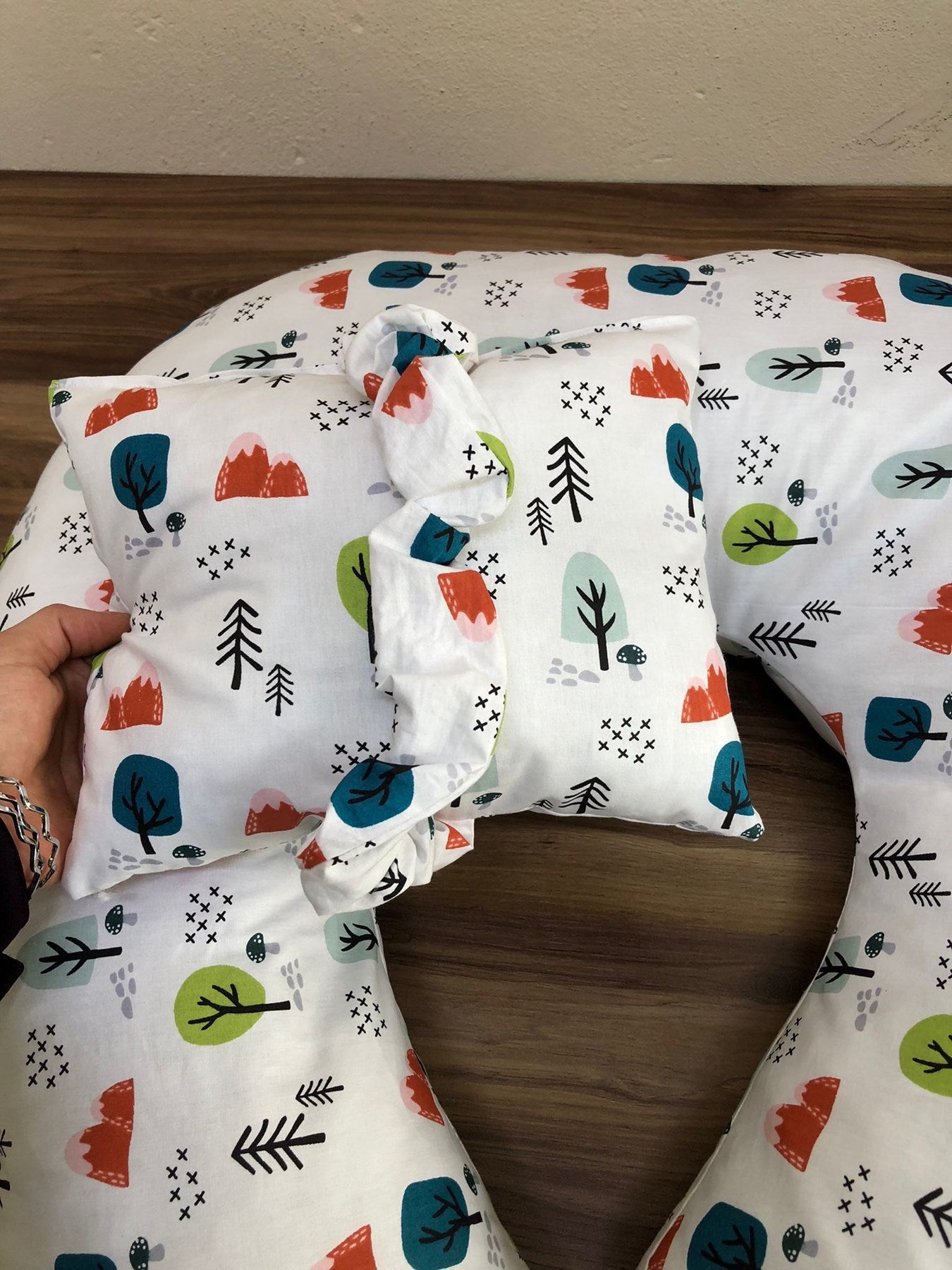 Bebek emzirme yastığı, minderi