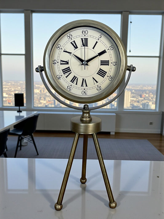 Zentime Eskitme Vintage Üç Ayaklı Masa Saati