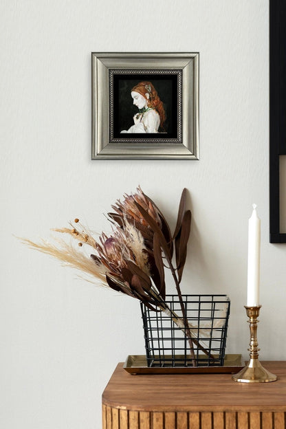 Kadın Çerçeveli Taş Tablo 20 cm