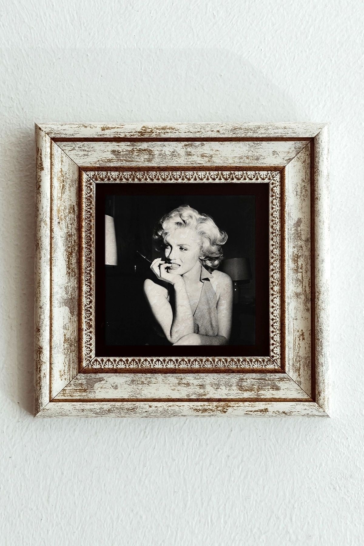 Marilyn Monroe Çerçeveli Taş Tablo , Çerçeveli Taş Duvar Dekoru-enkcrcvtbl-00151 20 cm