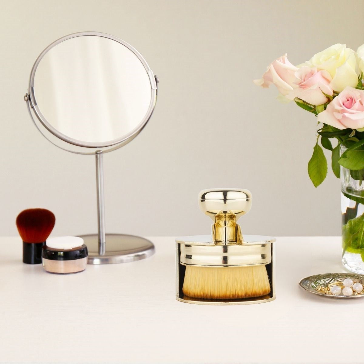 BUFFER® Profesyonel Geniş Pratik Tutma Saplı Gold Büyük Fondöten Yayma Fırçası