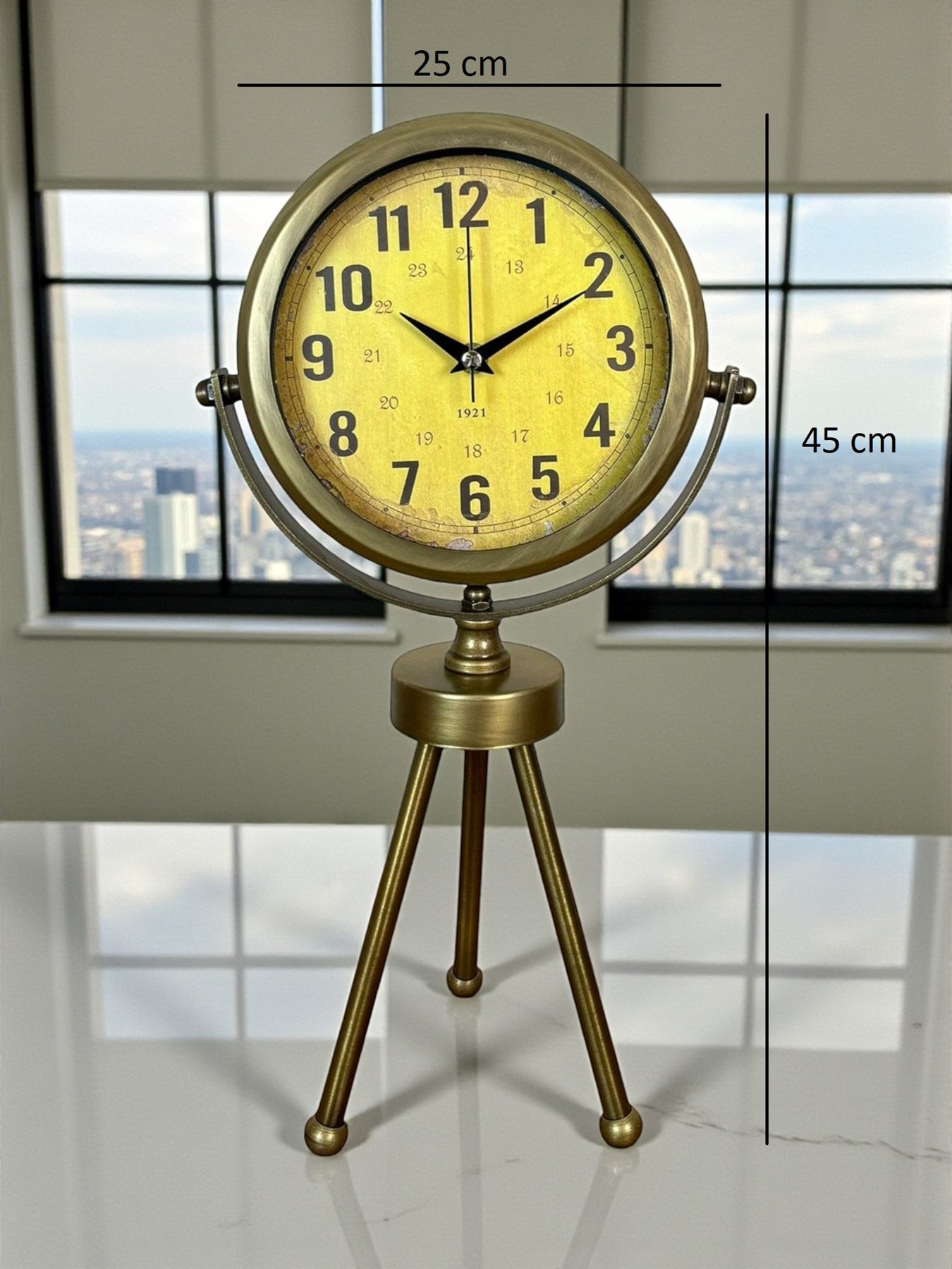 Zentime Eskitme Vintage Üç Ayaklı Masa Saati