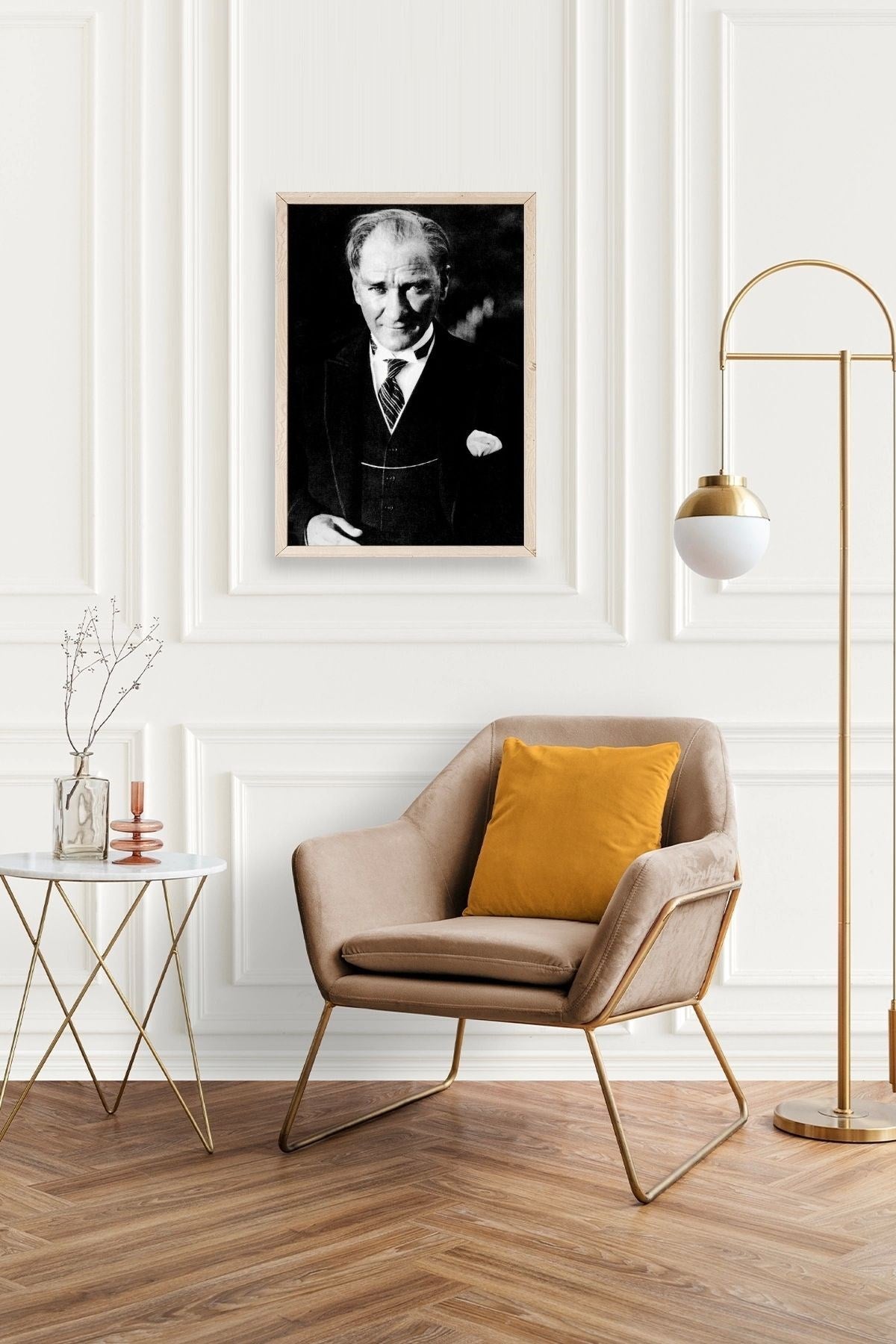 Atatürk Ahşap Çerçeveli Tablo 23 x 30