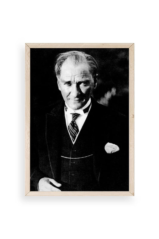 Atatürk Ahşap Çerçeveli Tablo 23 x 30