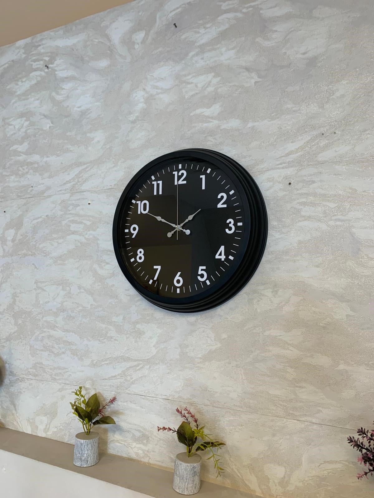 Zentime 40 Cm Siyah Şık Duvar Saati