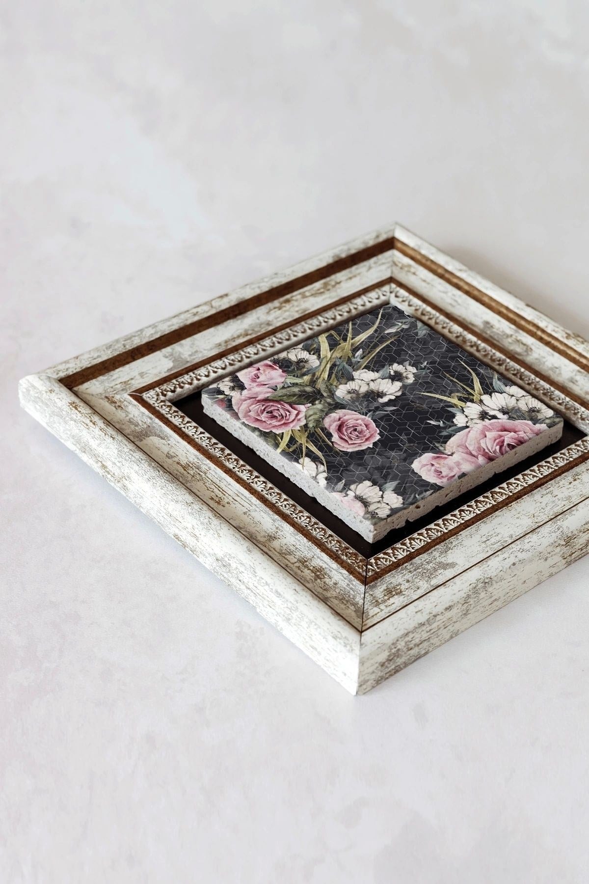 Pembe Çiçek Çerçeveli Taş Tablo , Çerçeveli Taş Duvar Dekoru-enkcrcvtbl-00150 20 cm