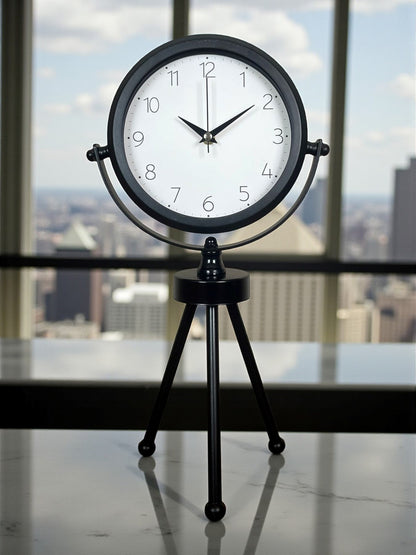 Zentime Siyah Zarif Üç Ayaklı Masa Saati