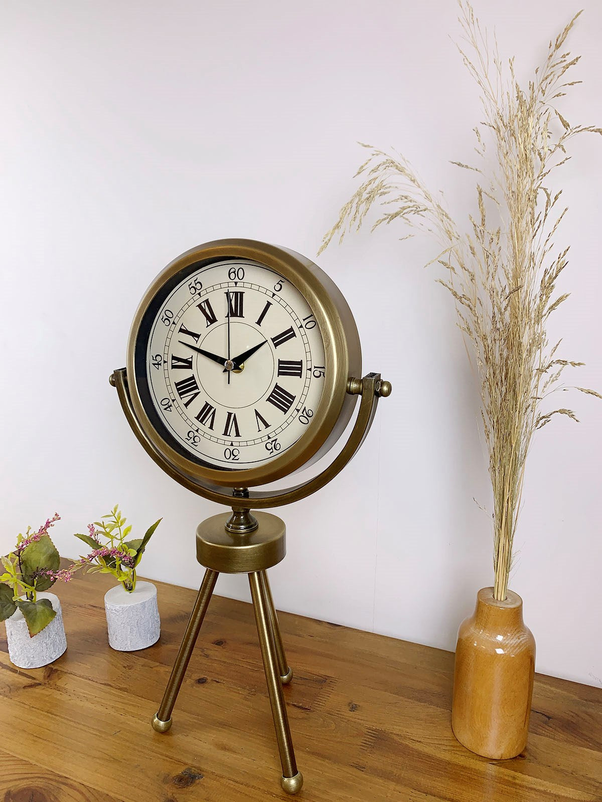 Zentime Eskitme Vintage Üç Ayaklı Masa Saati