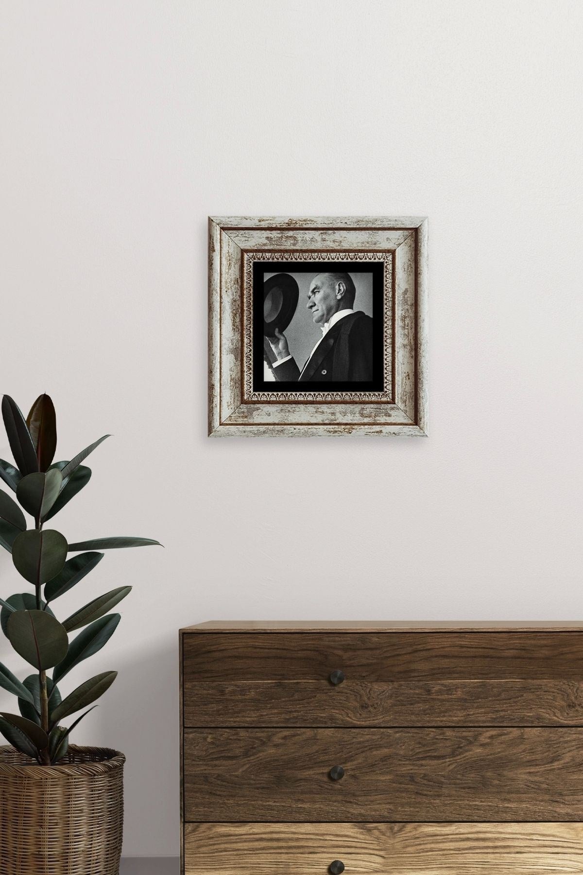 Atatürk Çerçeveli Taş Tablo 20 cm