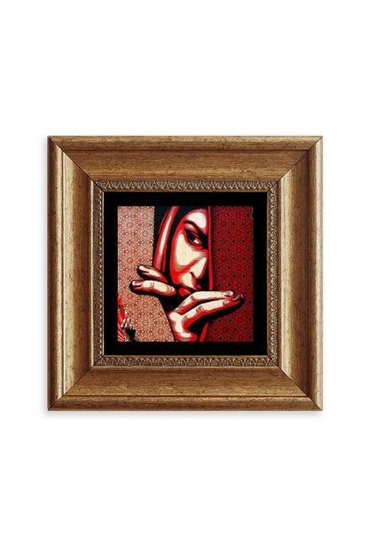 Kadın Çerçeveli Taş Tablo 20 cm