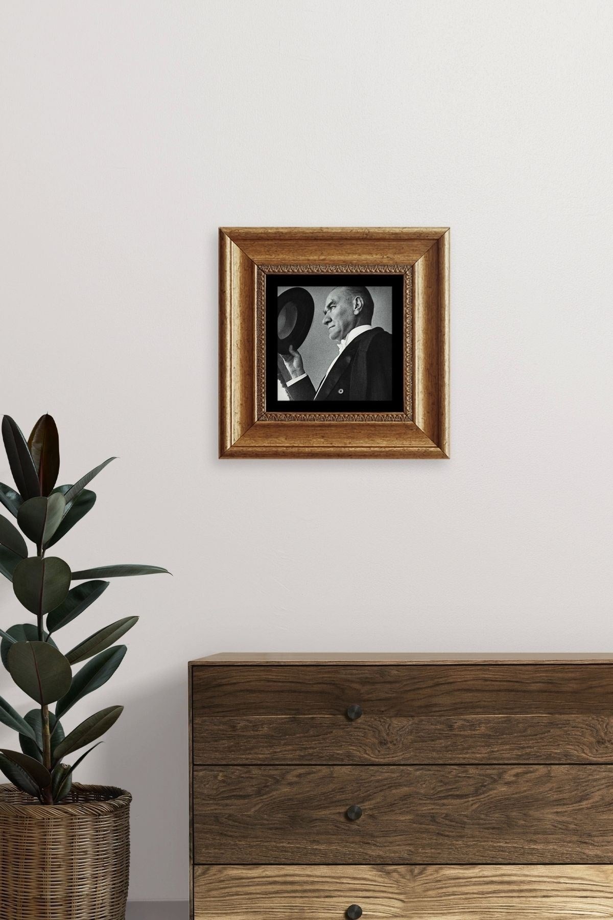 Atatürk Çerçeveli Taş Tablo 20 cm