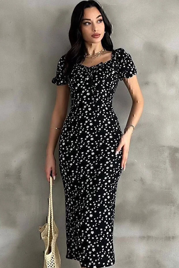 Lastikli U Kare Yakalı Kısa Kollu Fit Kalıp Kurdelalı Likralı Çiçek Desen Yırtmaçlı Diz Altı Elbise