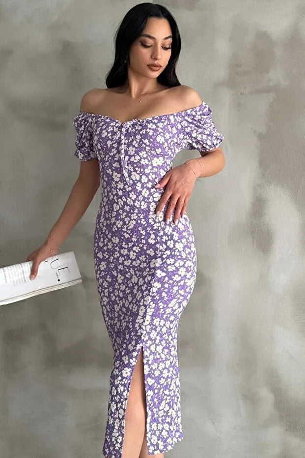 Lastikli U Kare Yakalı Kısa Kollu Fit Kalıp Kurdelalı Likralı Çiçek Desen Yırtmaçlı Diz Altı Elbise