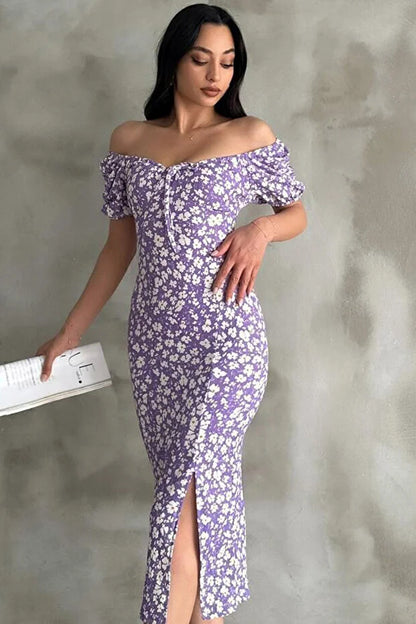 Lastikli U Kare Yakalı Kısa Kollu Fit Kalıp Kurdelalı Likralı Çiçek Desen Yırtmaçlı Diz Altı Elbise