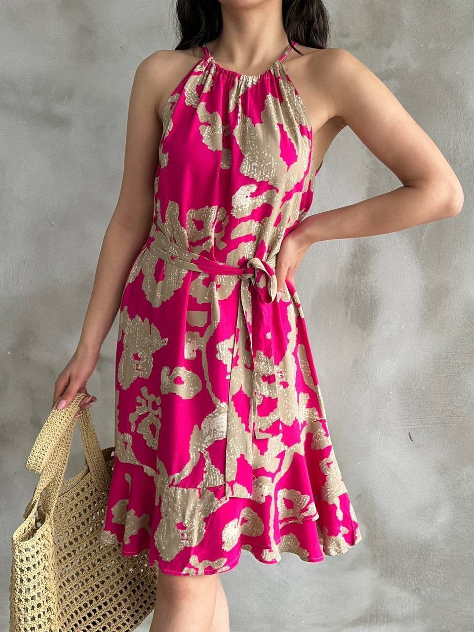 Kadın Pembe Bej Desenli Halter Yaka Kuşaklı Yazlık Elbise
