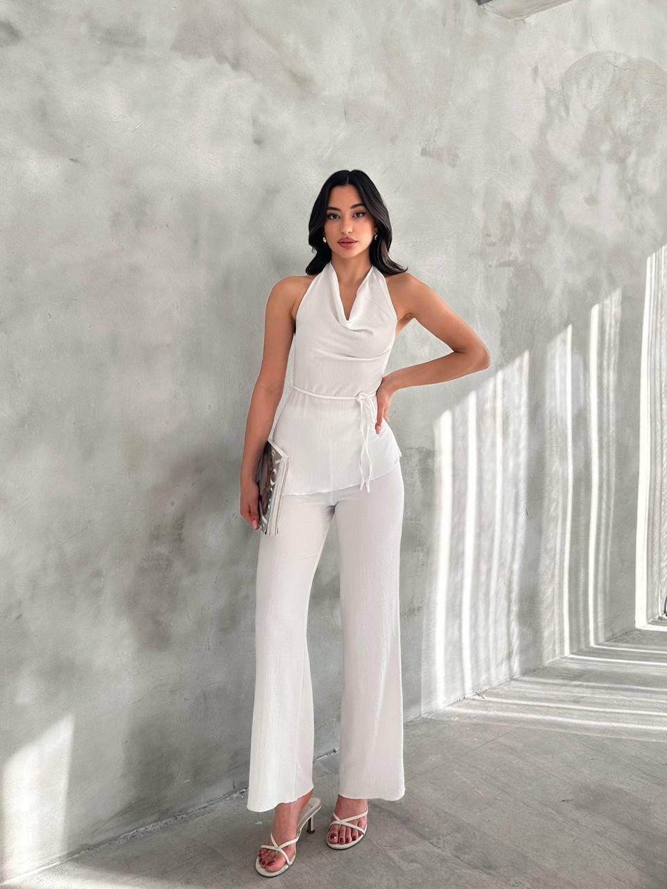 Kadın Beyaz Degaje Yaka Bluz ve Pantolon İkili Takım