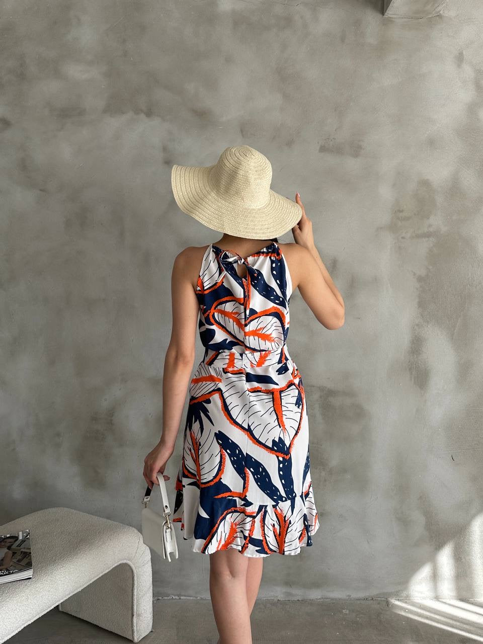 Kadın Boyundan Ayarlamalı Kuşaklı Desenli Kloş Elbise