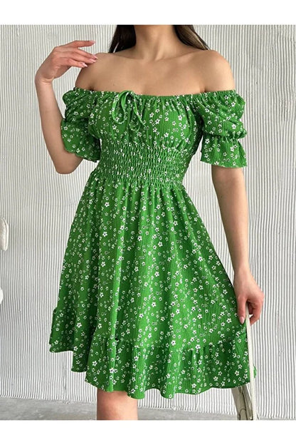 Kayık Yaka Çiçek Desenli Bürümcük Mini Elbise – Yeşil