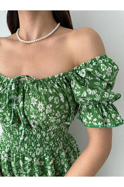 Kayık Yaka Büzgü Detaylı Mini Elbise - Yeşil