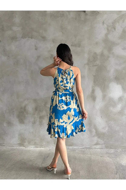 Kadın Mavi Bej Desenli Halter Yaka Kuşaklı Yazlık Elbise