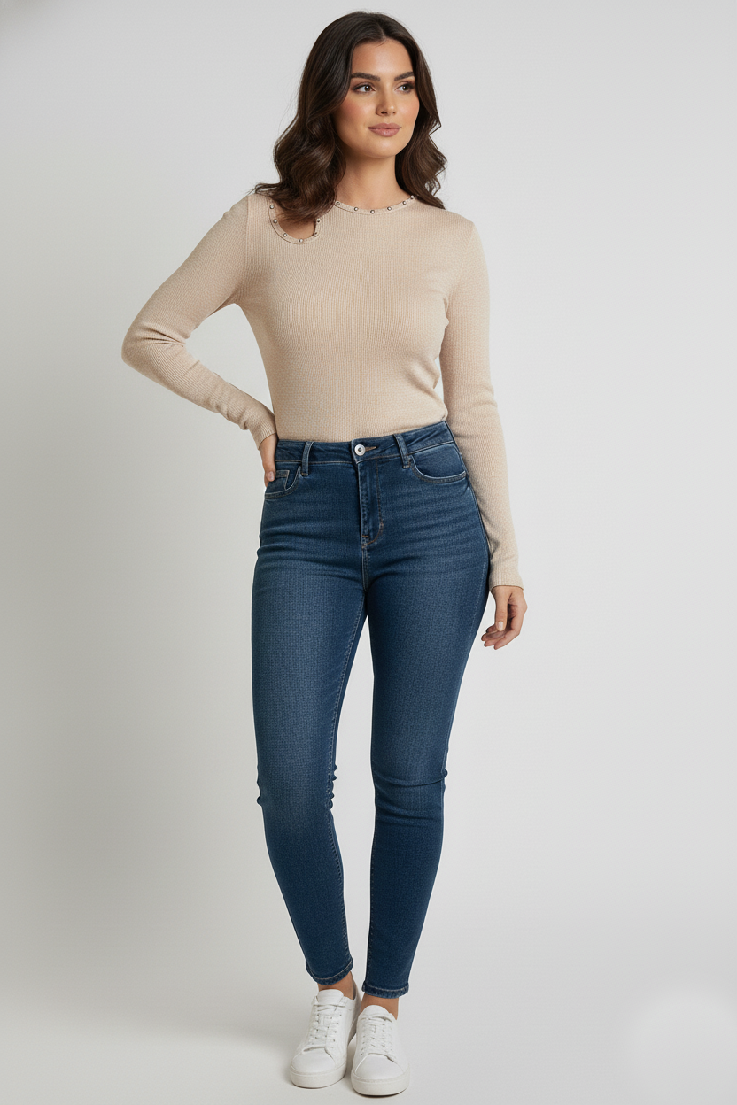 Bisiklet Yaka Cut Out kesimli Taşlı Fitilli Kaşkorse Bluz - Krem