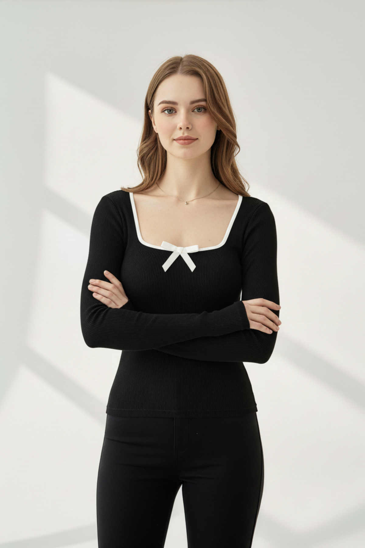 Kare Yaka Kurdele Detay Kaşkorse Bluz - Siyah