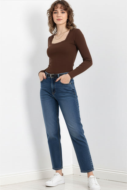 Kare Yaka Dantelli Kaşkorse Bluz - Kahverengi