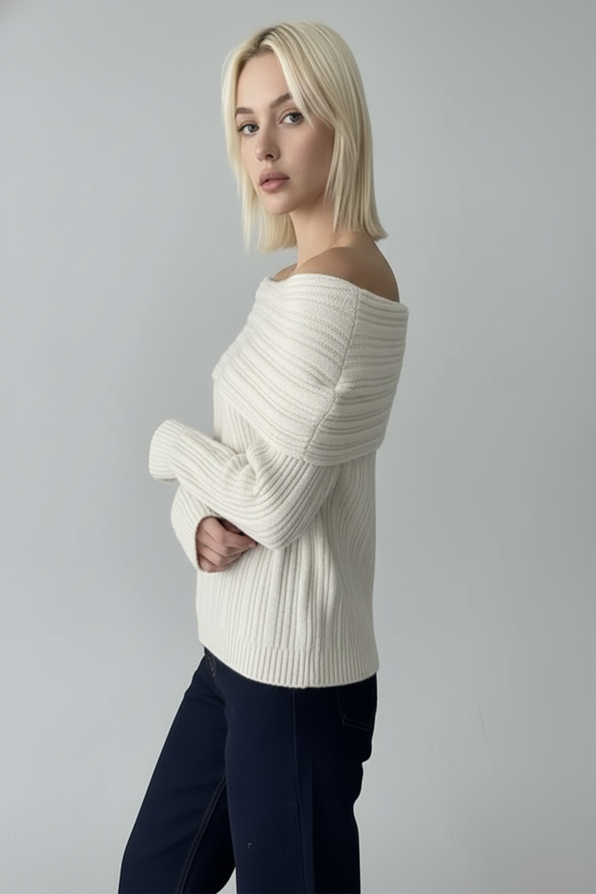 Fitilli Krem Rengi Madonna Yaka Kazak