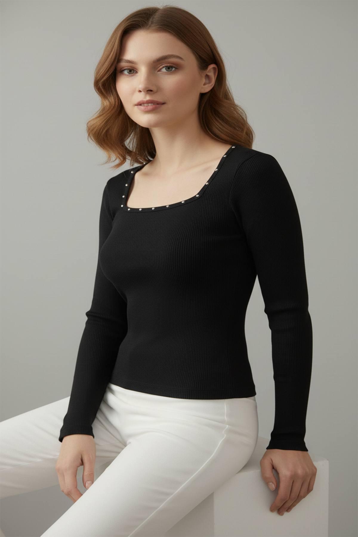 Kare Yaka İnci Çakmalı Fitilli Kaşkorse Bluz - Siyah