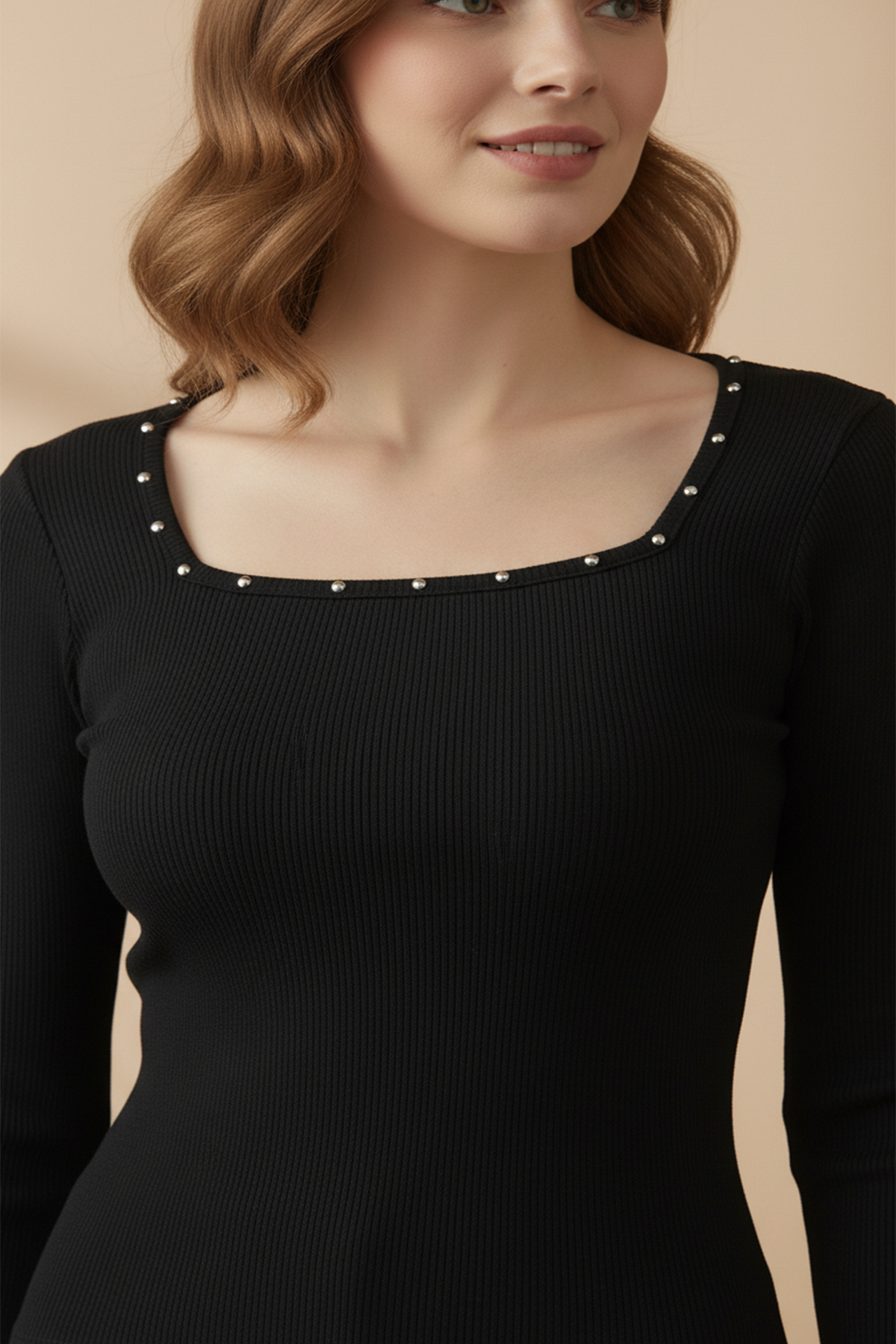 Kare Yaka İnci Çakmalı Fitilli Kaşkorse Bluz - Siyah