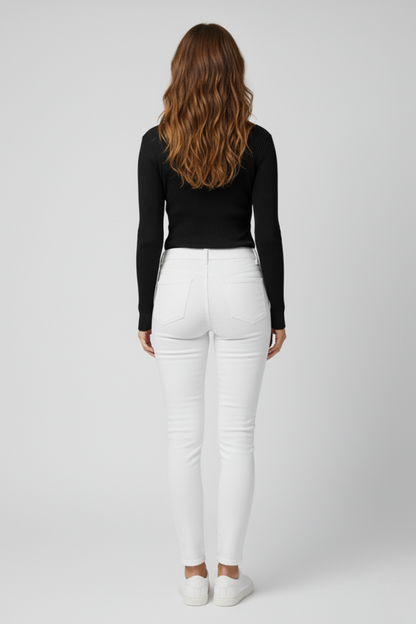 Kadın Boğazlı Pencere Detaylı Siyah Triko Kazak