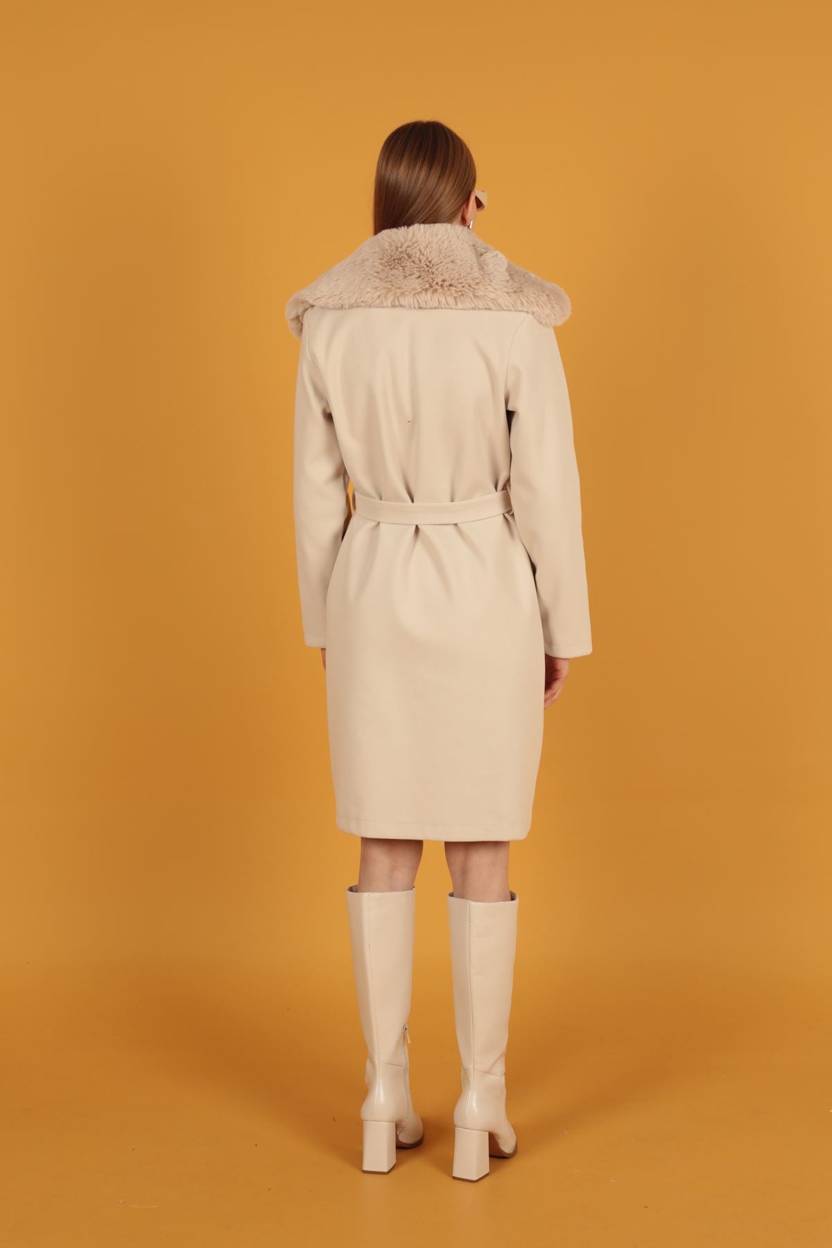 Kürk Detay Kadın Ekru Kaşe Kaban