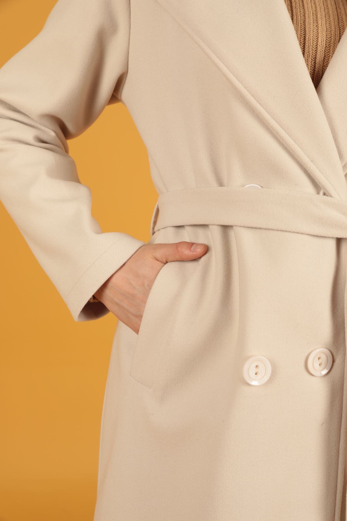 Kürk Detay Kadın Ekru Kaşe Kaban