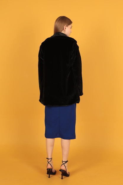 Peluş Kumaş Kadın Siyah Kaban