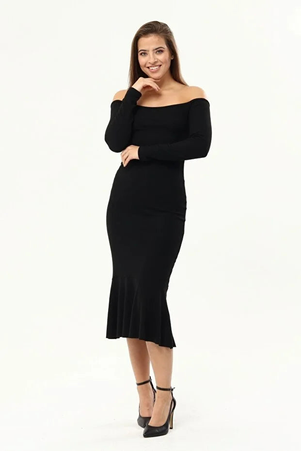 Kadın Siyah Omuzlar Açık Eteği Volanlı Elbise