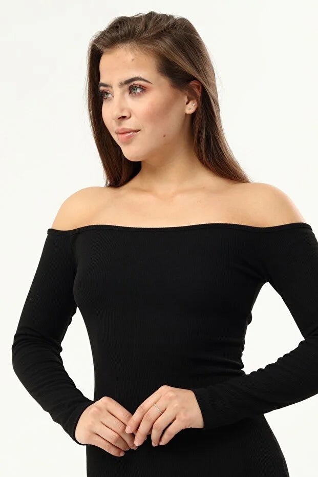 Kadın Siyah Omuzlar Açık Eteği Volanlı Elbise