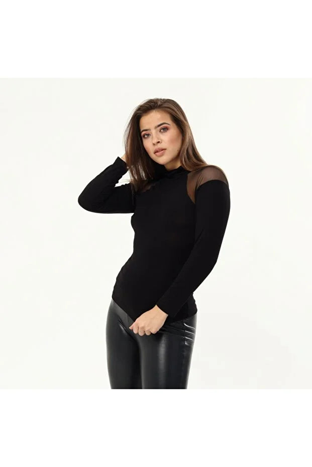 Kadın Siyah Omuzlar Tüllü Boğazlı Bluz