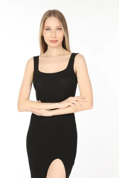 Kadın Siyah  Kare Yaka Yırtmaçlı Kaşkorse Elbise