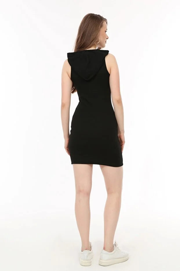 Kadın Siyah Kapüşonlu Örme Elbise