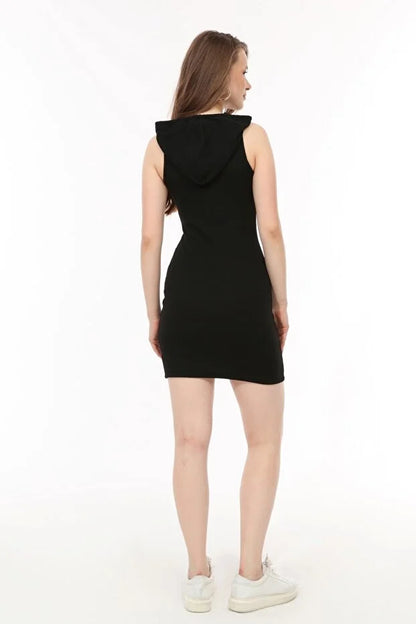 Kadın Siyah Kapüşonlu Örme Elbise