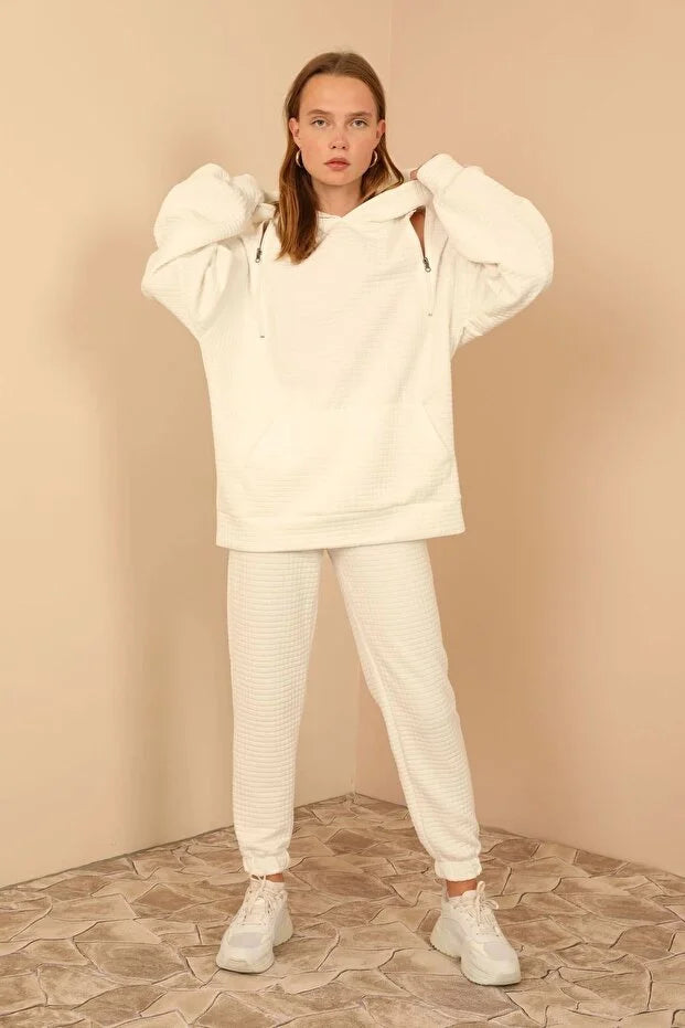 Petek Kumaş Uzun Kol Kapüşonlu Fermuar Detaylı Kadın Sweatshirt-ekru
