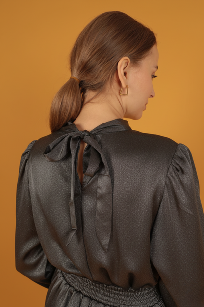 Simli Saten Büzgü Detay Elbise-Gri