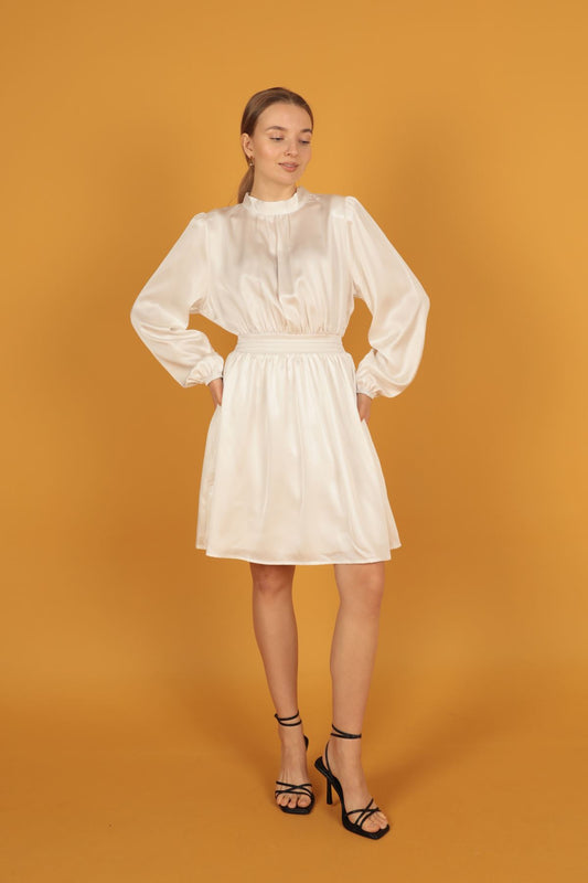 Simli Saten Büzgü Detay Elbise-Beyaz