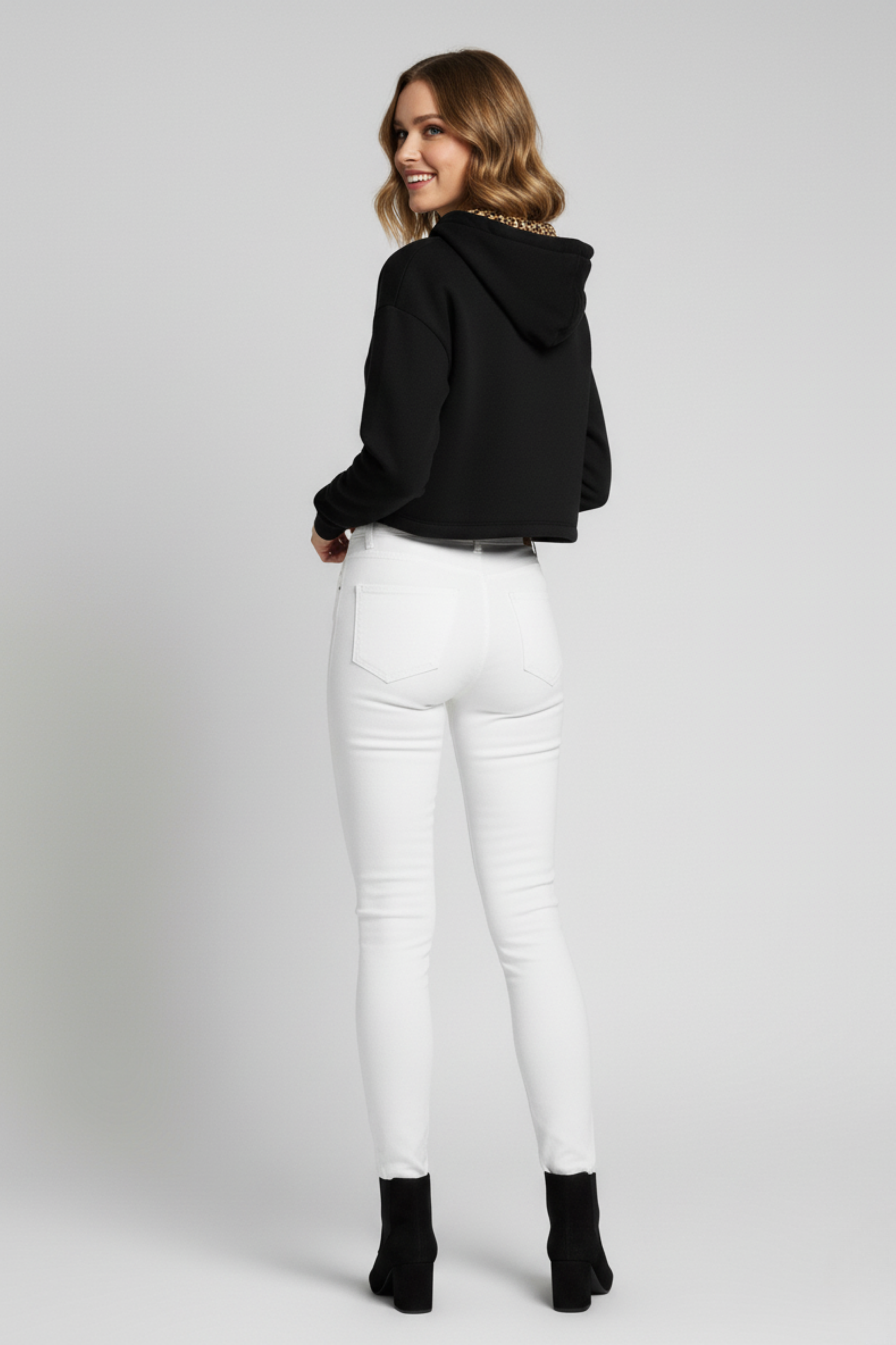 Kadın Siyah Kapüşon İçi Desenli Astar Etek Ucu Yırtmaçlı Crop