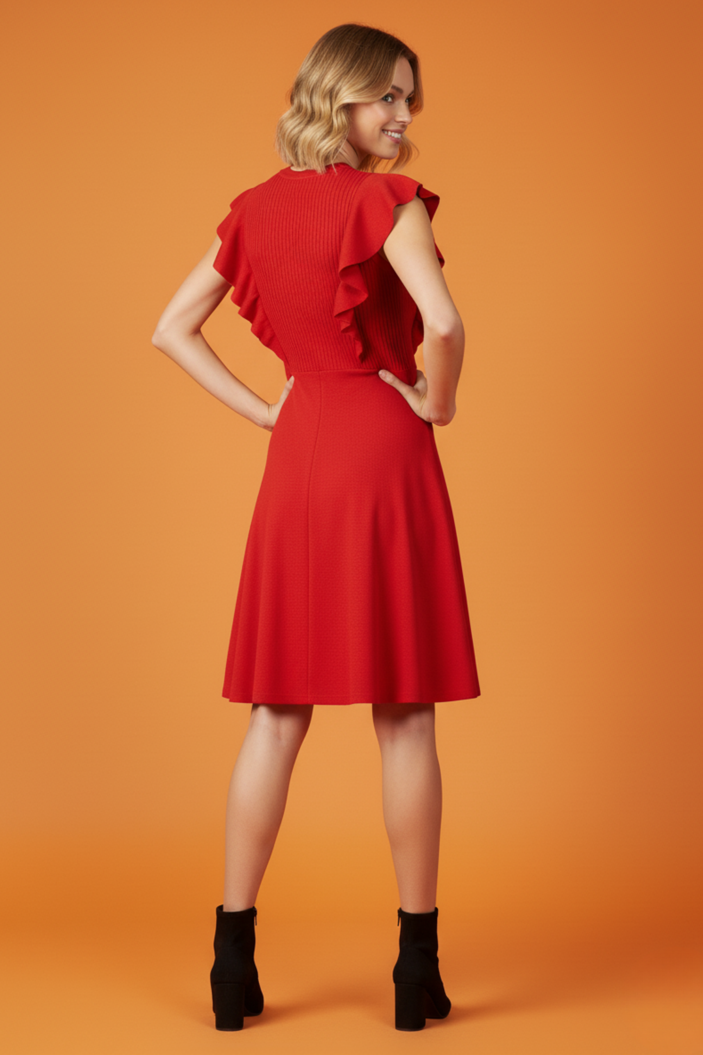 Bisiklet Yaka Volanlı Kırmızı Kaşkorse Elbise